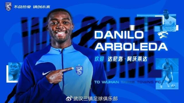 1708781929654060847.jpg w9.jpg